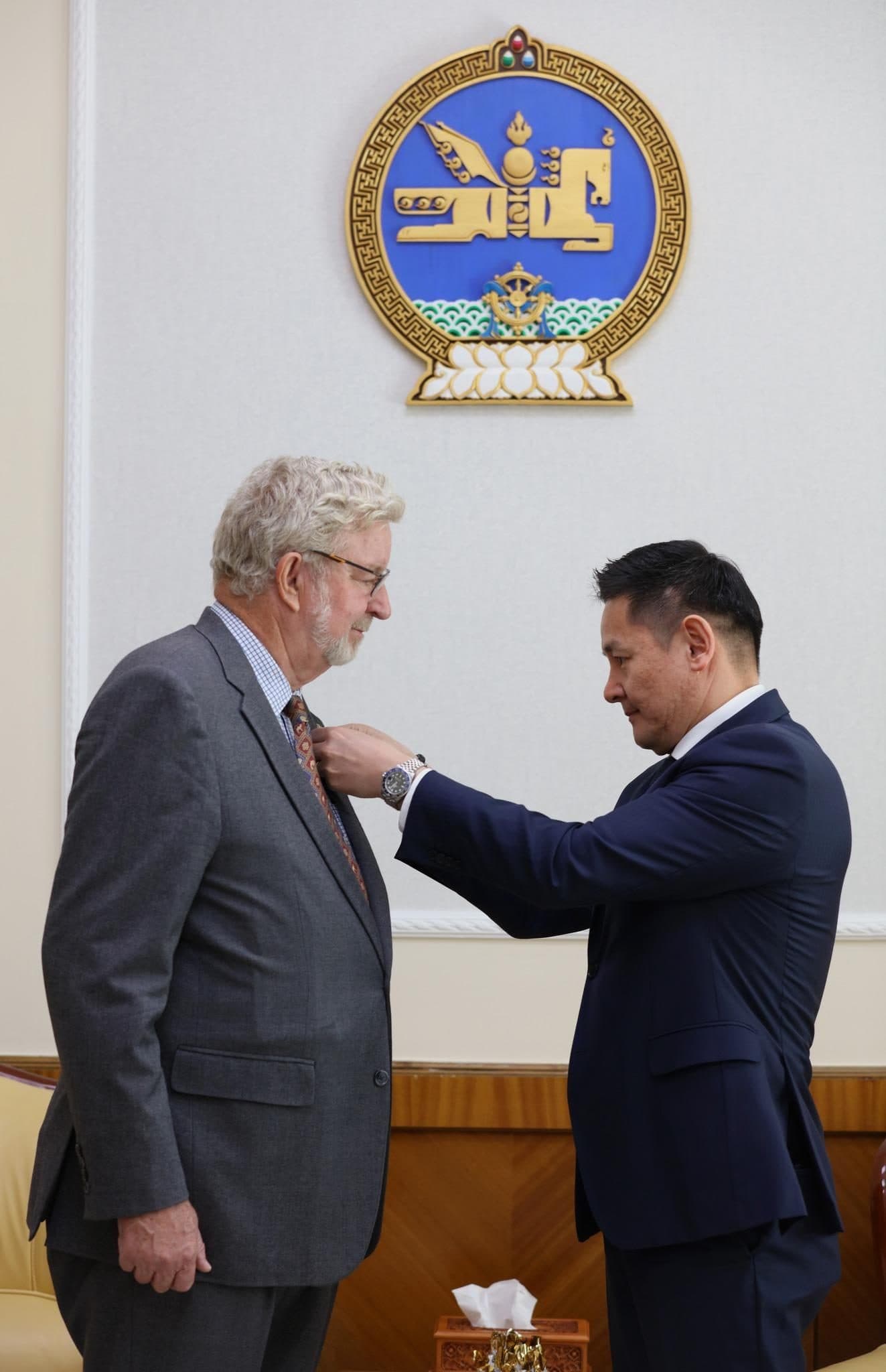 Ambassador awarded the Order of the Polar Star